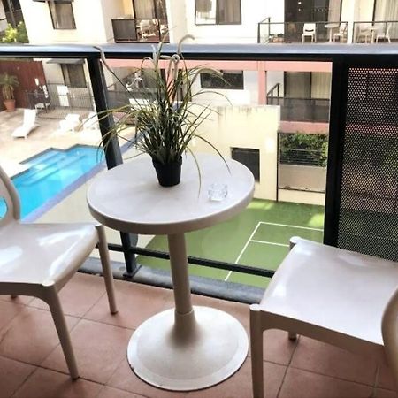 City & Lakeside With Free Parking, Pool And 10 Mins Walk Into The City 珀斯 外观 照片